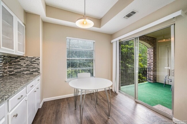 Building Photo - 1819 Babcock Rd