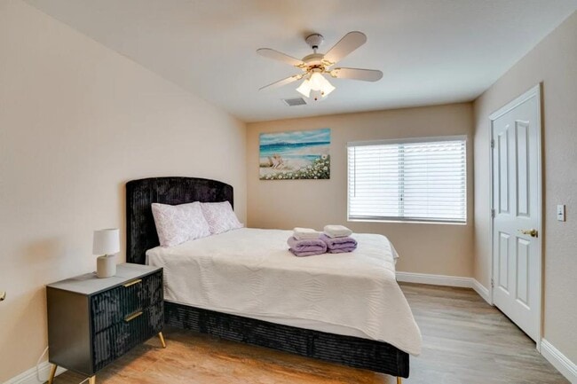 Building Photo - 2697 Pala Dura Dr