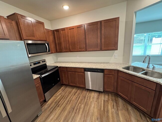 Building Photo - 103 Woodsbrook Pl SW