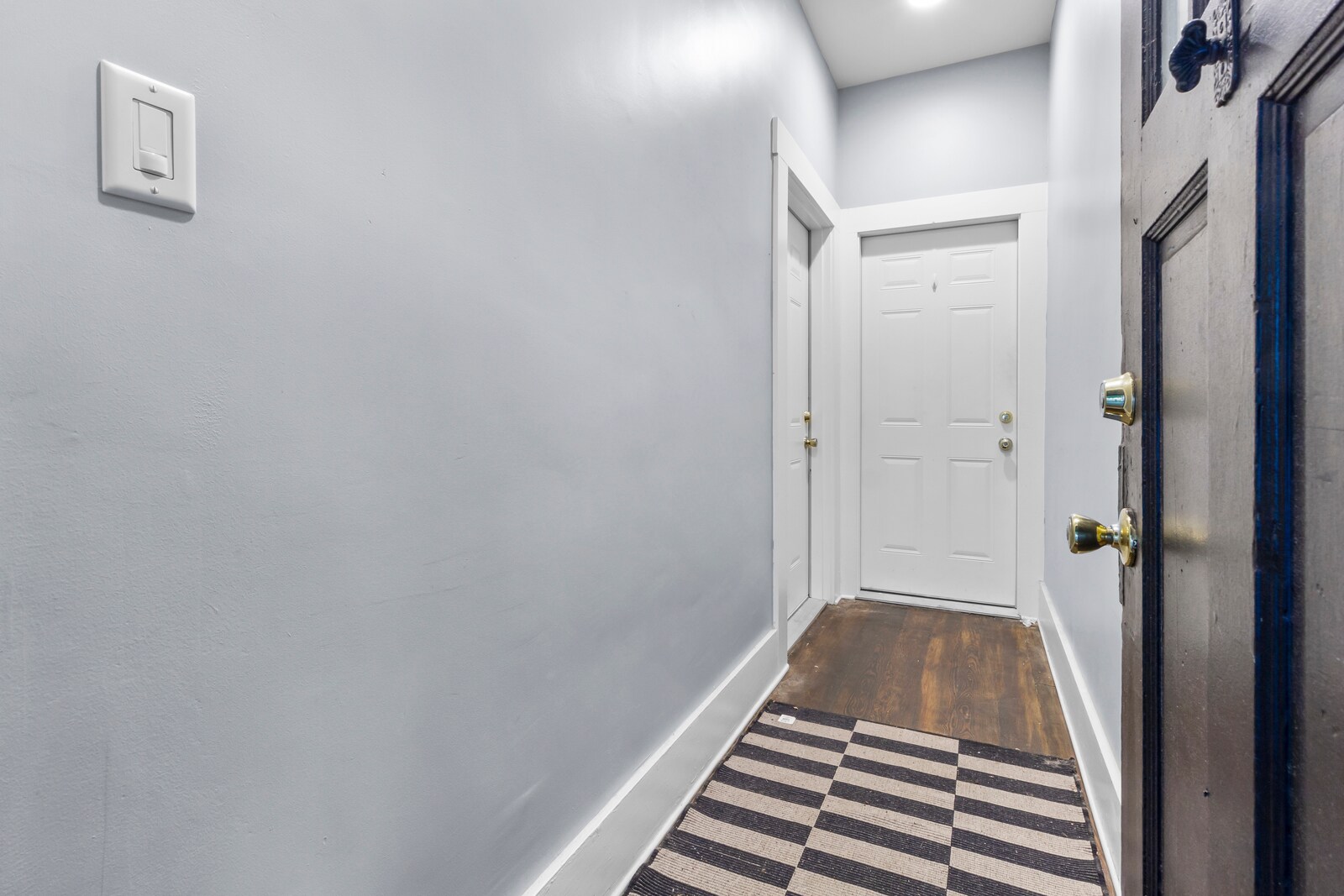 Building Photo - 1112 Clinton St