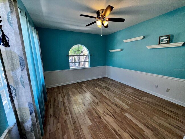 Building Photo - 7200 Bay Club Way