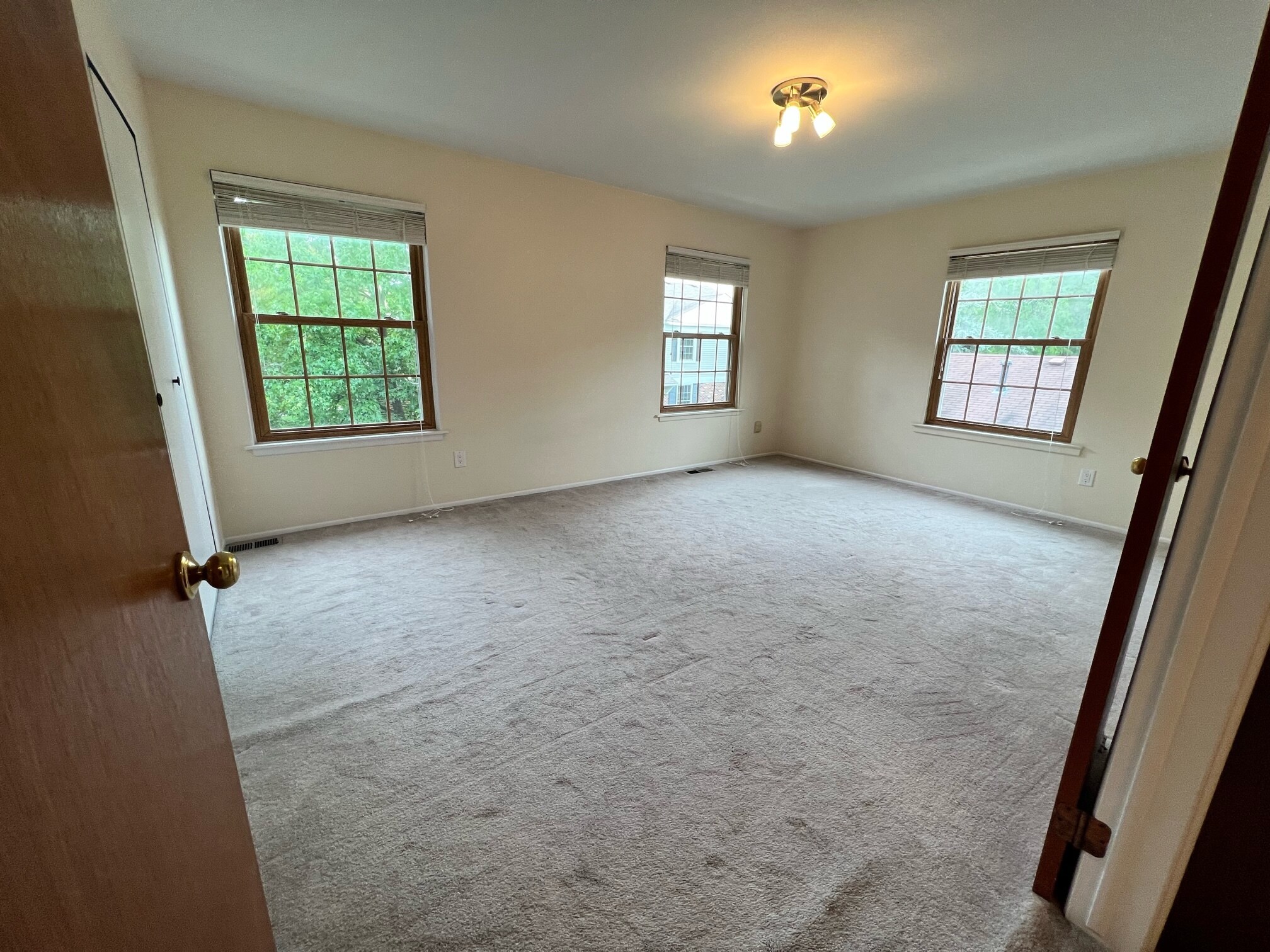 Building Photo - 2736 Glenbridge Ct