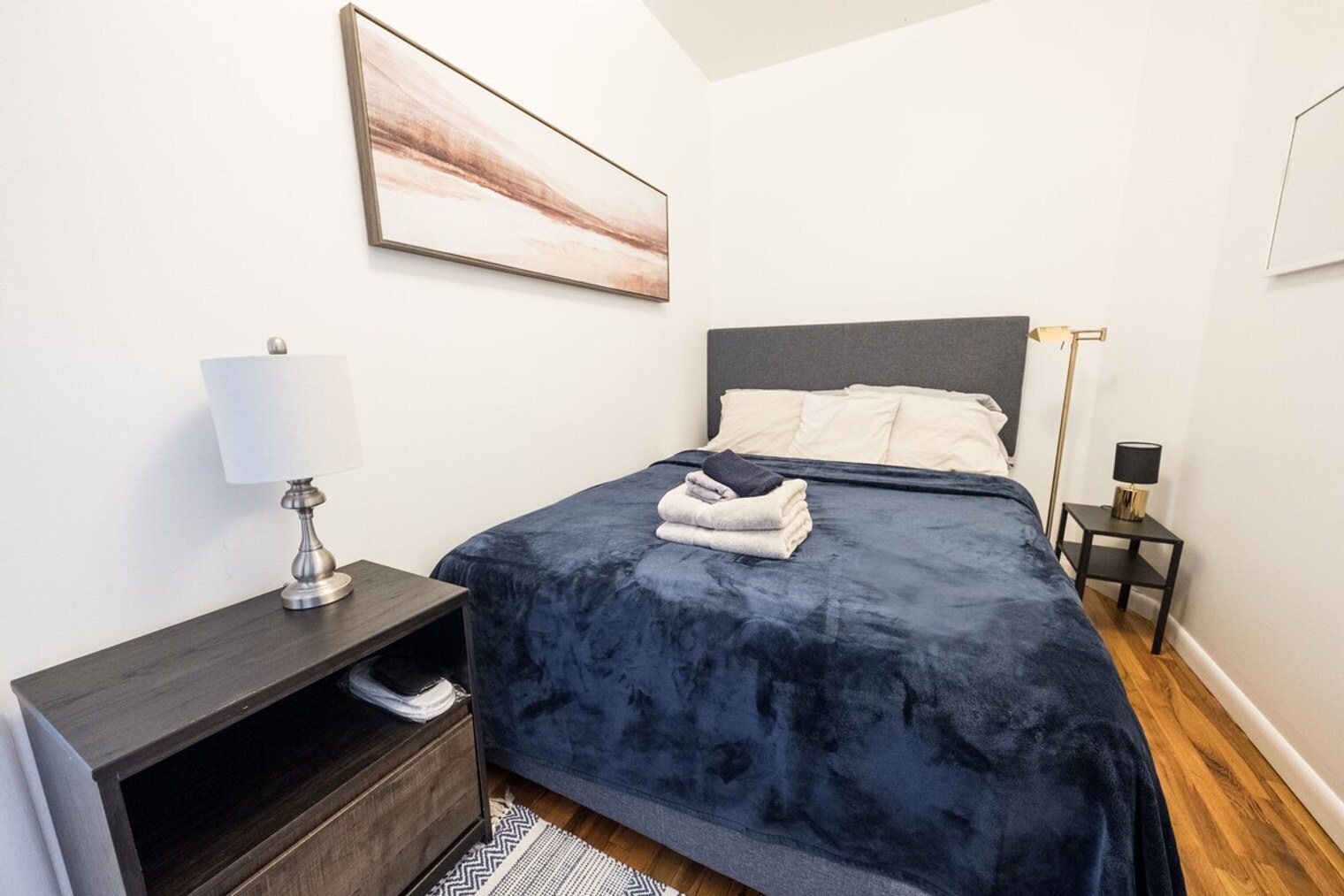 Building Photo - 317 E 75th St