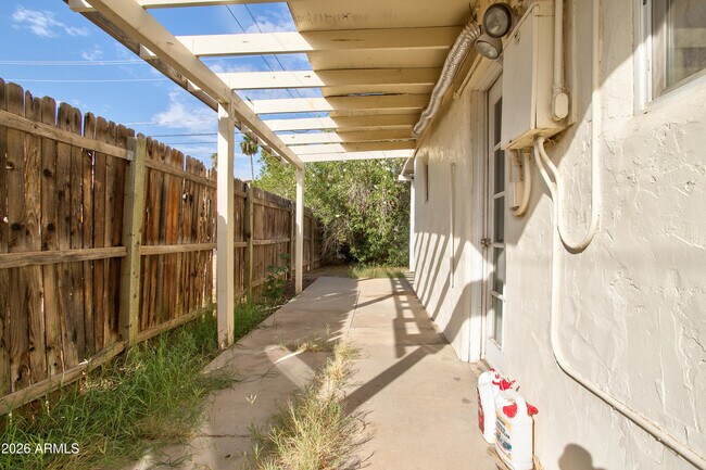 Building Photo - 4491 N 21st St