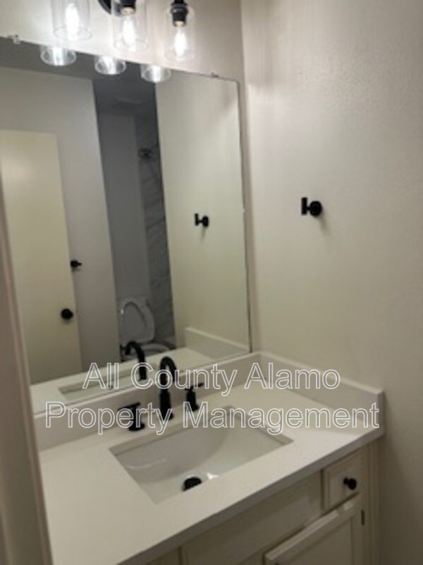 Building Photo - 11318 Hatchet Pass Dr