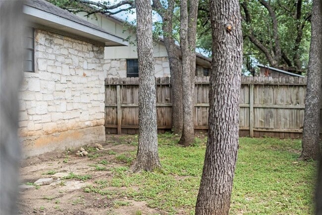 Building Photo - 3801 Foust Trail