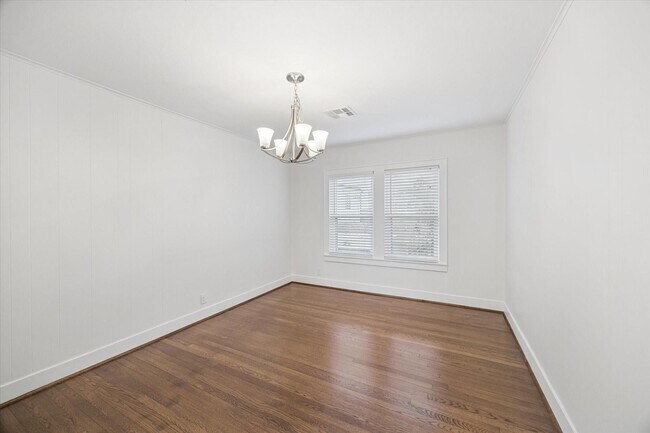 Building Photo - 1937 W McKinney St