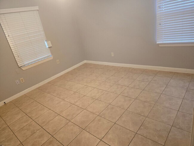 Building Photo - 4122 Beran Dr