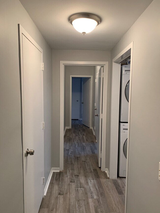 Building Photo - 191 Presidential Blvd