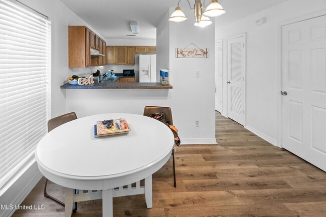 Building Photo - 259 Benachi Ave