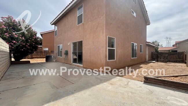 Building Photo - 3 Bed, 2 Bath Victorville Home!!
