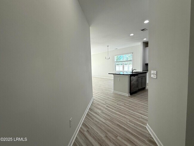 Building Photo - 1069 S Innovation Dr