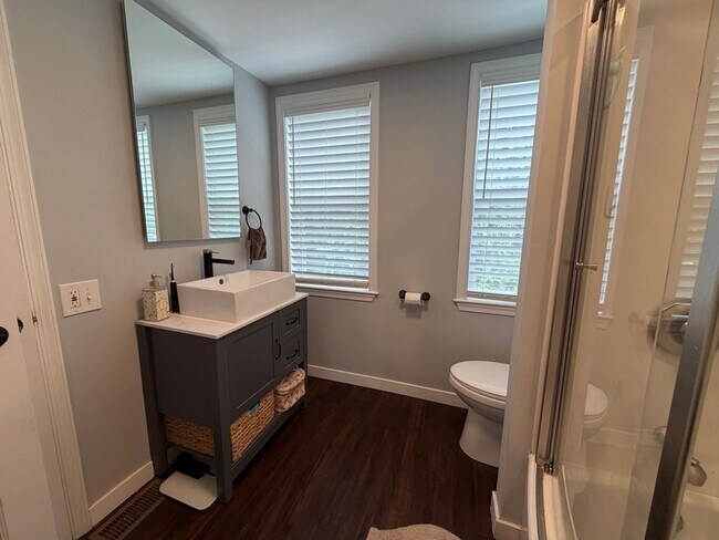 Building Photo - !!Fully Remodeled Row Home in the Heart of Lancaster City!!