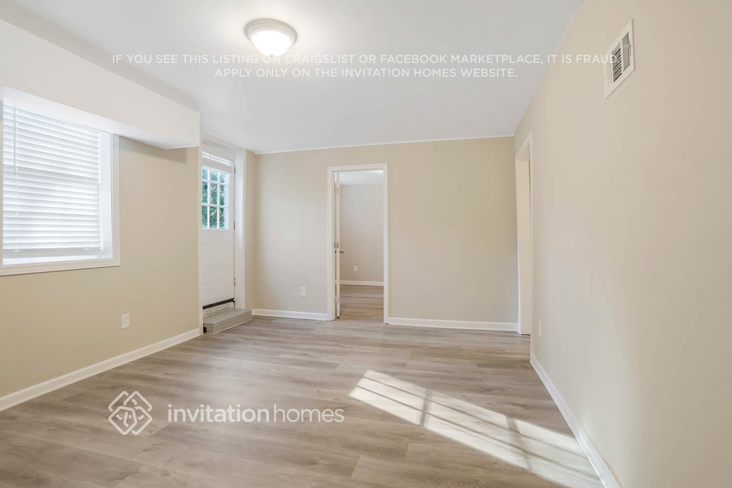 Building Photo - 2416 Dodson Dr