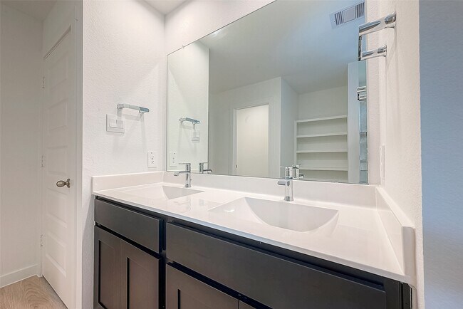 Building Photo - 4210 Harvest Creek Cr