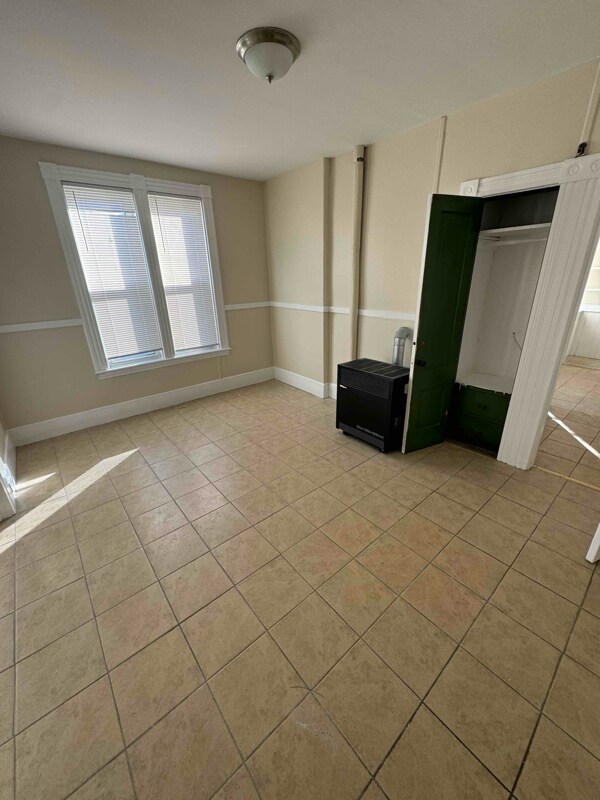 Building Photo - 60 Merrick St