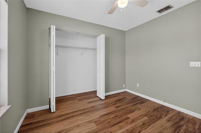 Building Photo - 861 Blackgum Ct