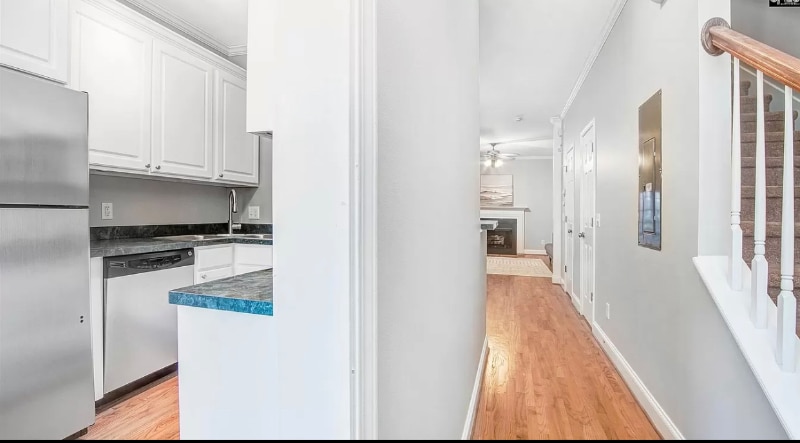 Building Photo - 334 Byron Rd