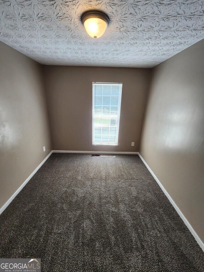 Building Photo - 4004 Browne Ct