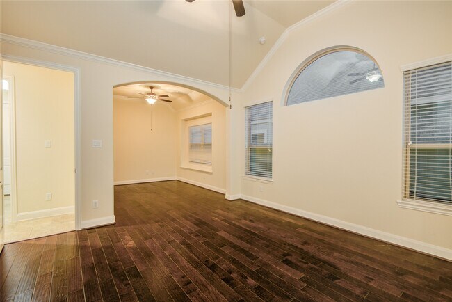 Building Photo - 27330 Aspen Falls Ln