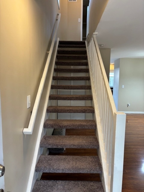 Building Photo - 1433 Bear Flag Dr