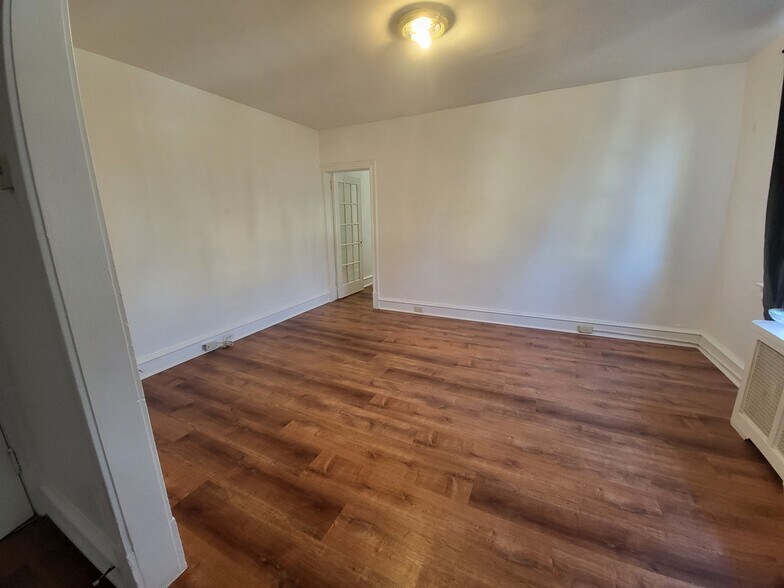 Building Photo - 6643 Chew Ave