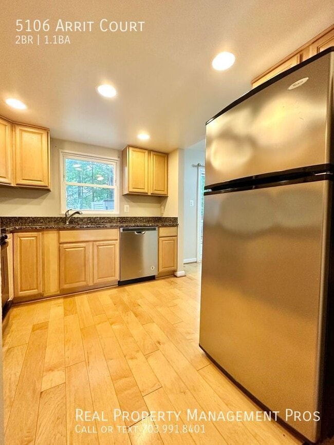 Building Photo - 5106 Arrit Ct