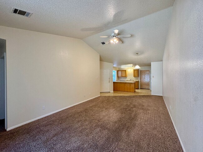 Building Photo - Duplex