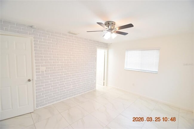 Building Photo - 2600 60th Ave S