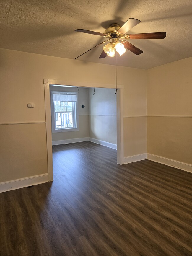 Building Photo - 25 Mount St