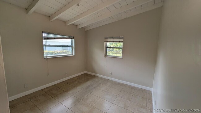 Building Photo - 1553 NW 15th Terrace