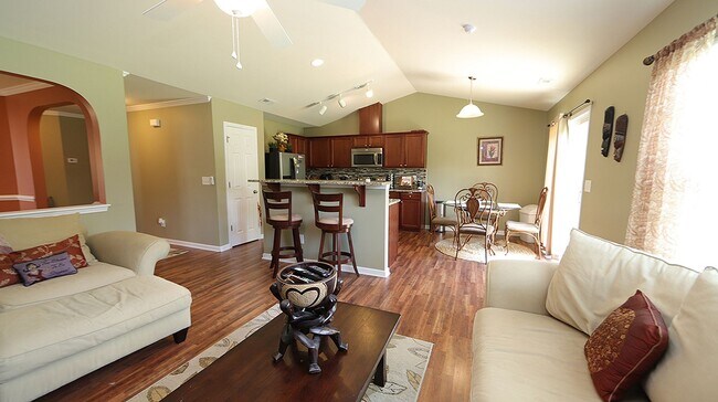 Building Photo - Immaculate Home in Collington Farms