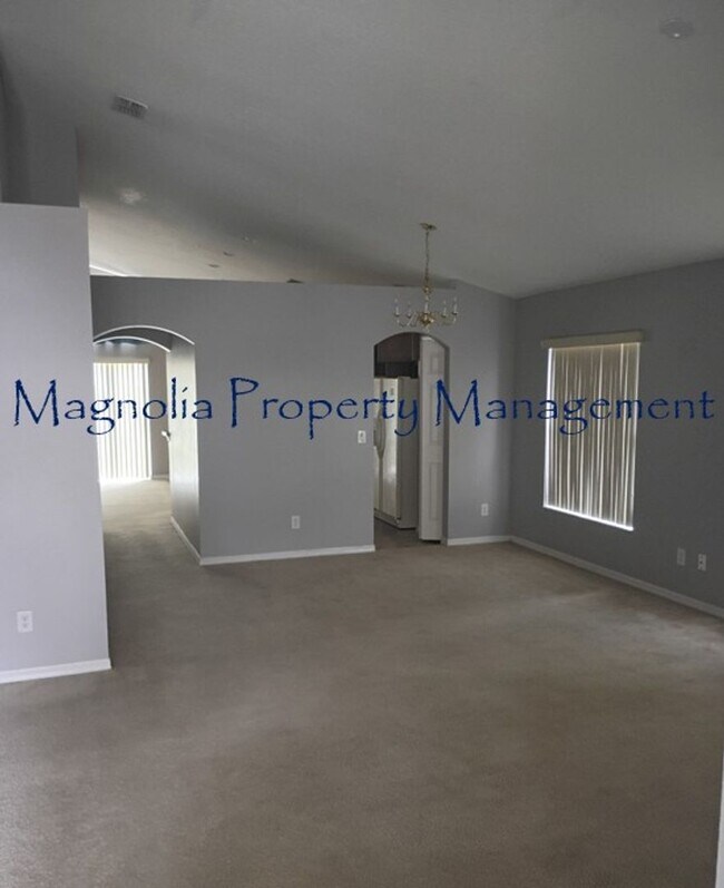 Building Photo - Highlander Estates