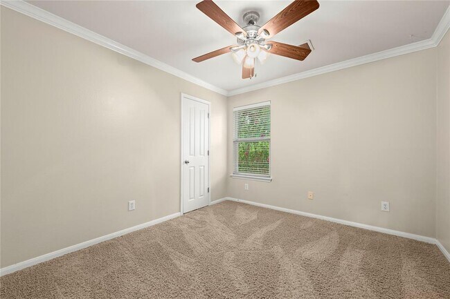 Building Photo - 5105 Hibiscus Valley Dr