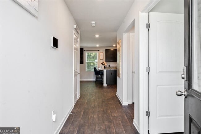 Building Photo - 191 Goodall Woods Dr