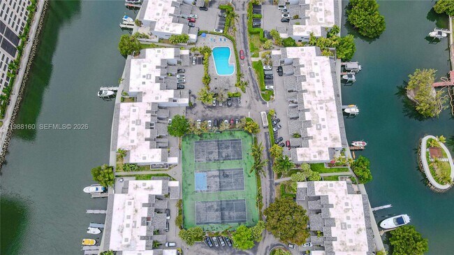 Building Photo - 231 Poinciana Island Dr