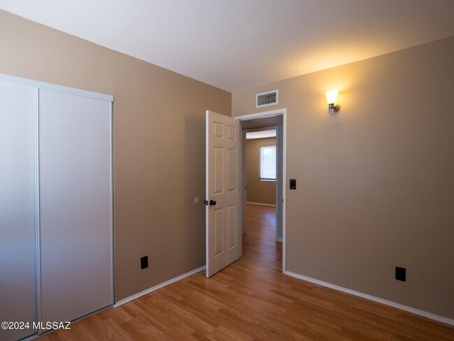 Building Photo - 6570 E Nicaragua Dr