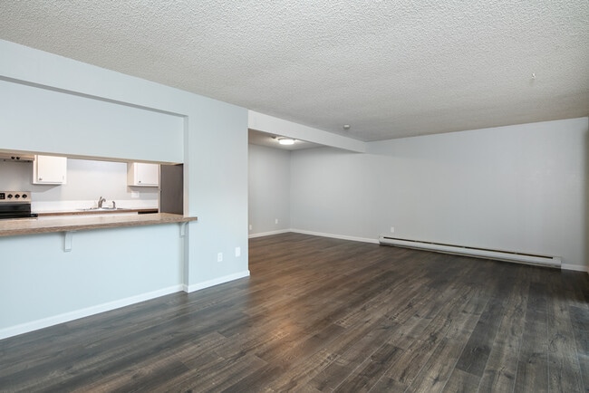Building Photo - Glen Grove Apartments