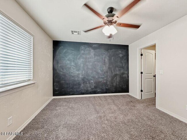 Building Photo - 12583 Clocker Dr