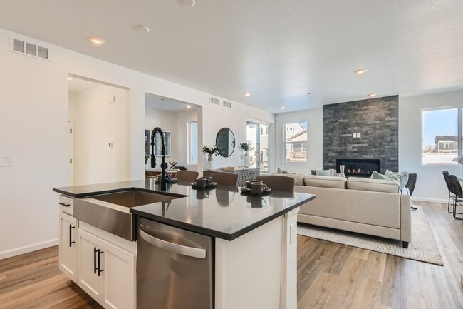 Building Photo - 6003 Windy Willow Dr