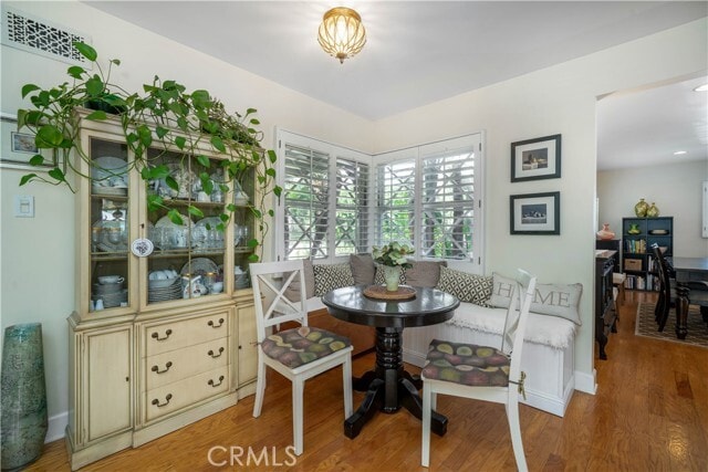 Building Photo - 4571 Canoga Dr