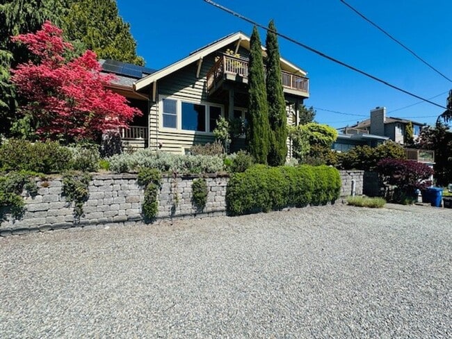 Building Photo - 2Bd/1Ba Seattle Home