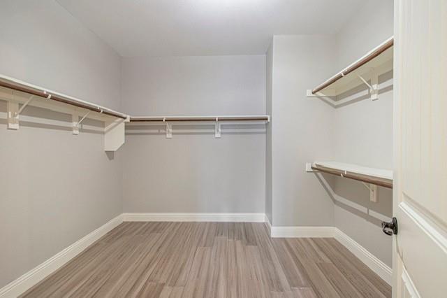 Building Photo - 9420 Deerhurst Pl