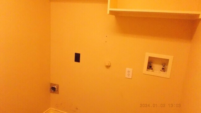 Building Photo - 200 Arbor Creek Dr