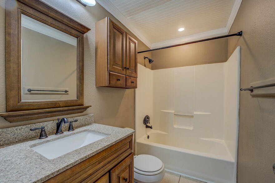 Upstairs Bathrooms - 302 Atlanta Ave SE