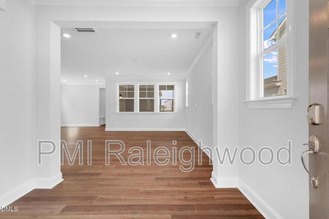 Building Photo - 404 Rolling Pasture Way