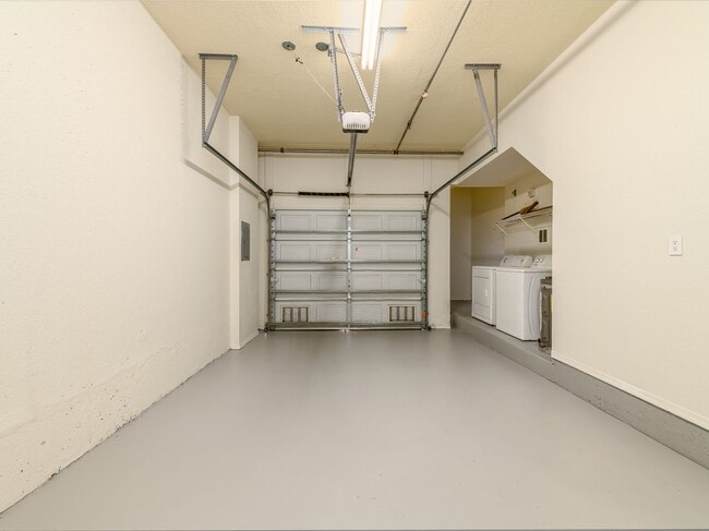 Building Photo - South Tampa