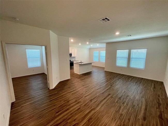 Building Photo - 107 Sophora Dr