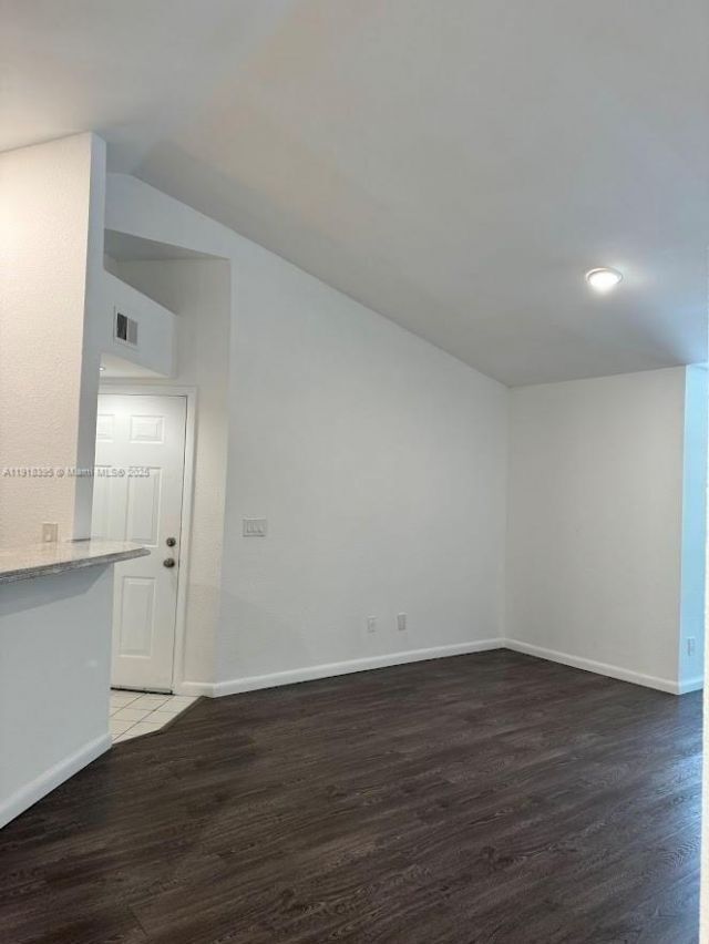 Building Photo - 12430 Vista Isles Dr