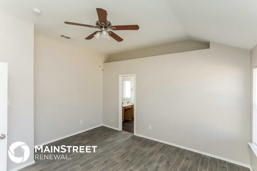 Building Photo - 1146 Weaver St